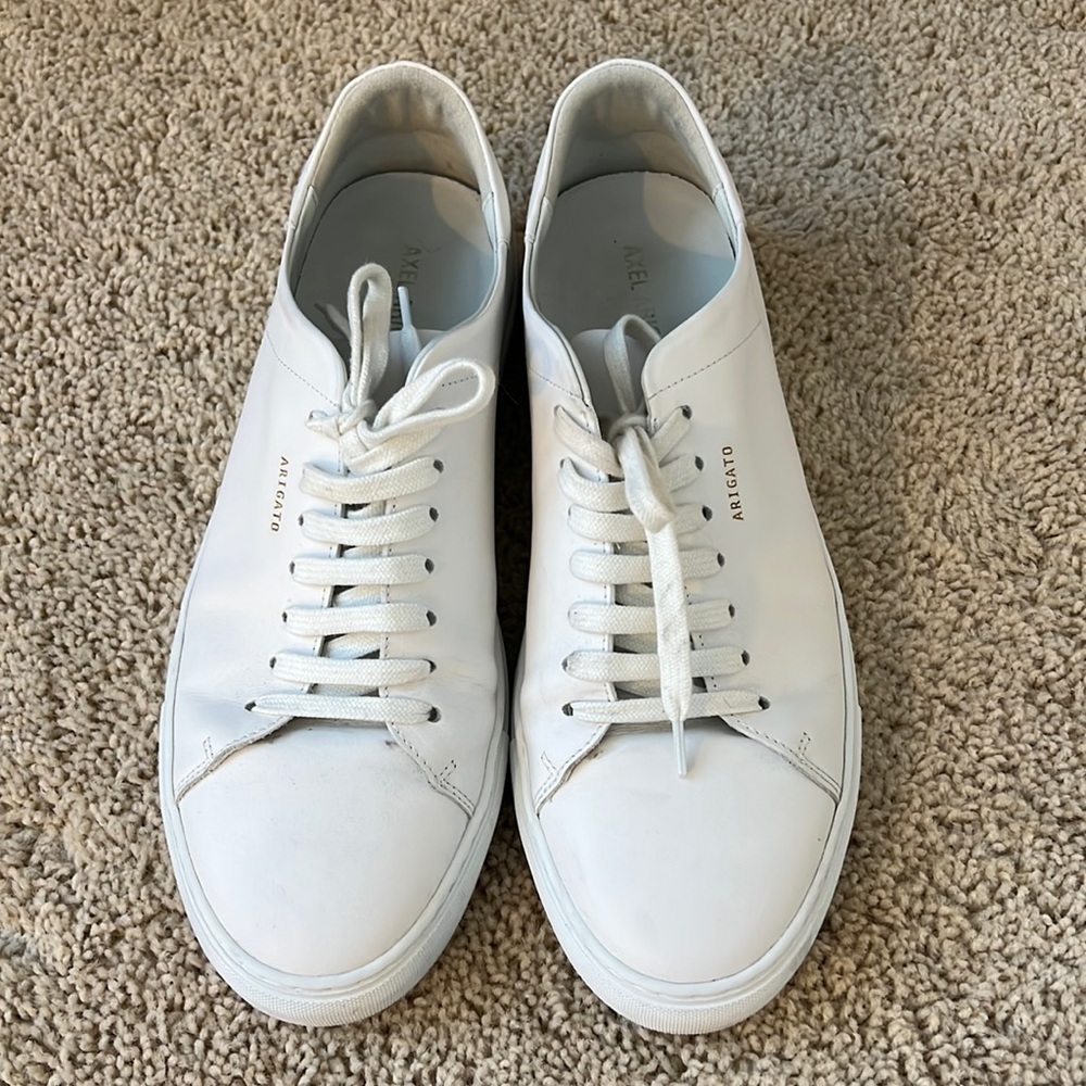 ARIGATO Clean 90 white tennis shoes.  Mens size 11.